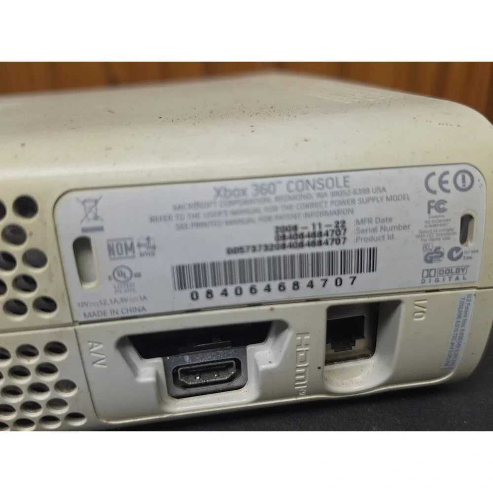 Microsoft‎ Xbox 360 Console White HDMI 2008-11-22 For Parts or Repair